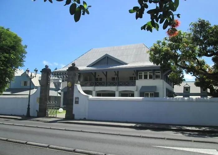 Hotel Du Centre Saint-Denis
