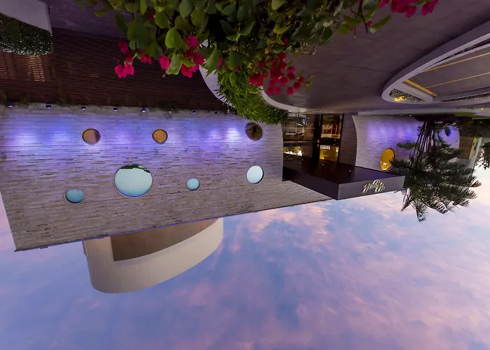 Vogal Luxury Beach Hotel & Spa