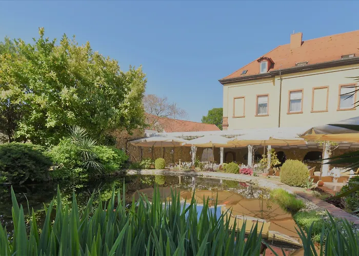 Winzergarten Hotel-Restaurant Grosskarlbach