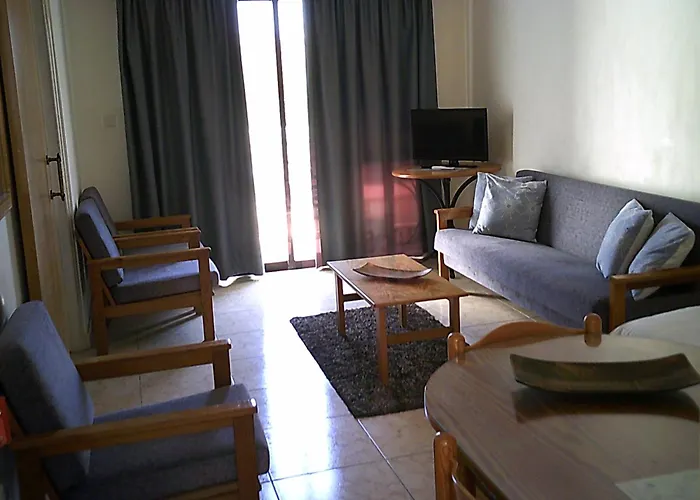 Panklitos Tourist Apartments Paphos