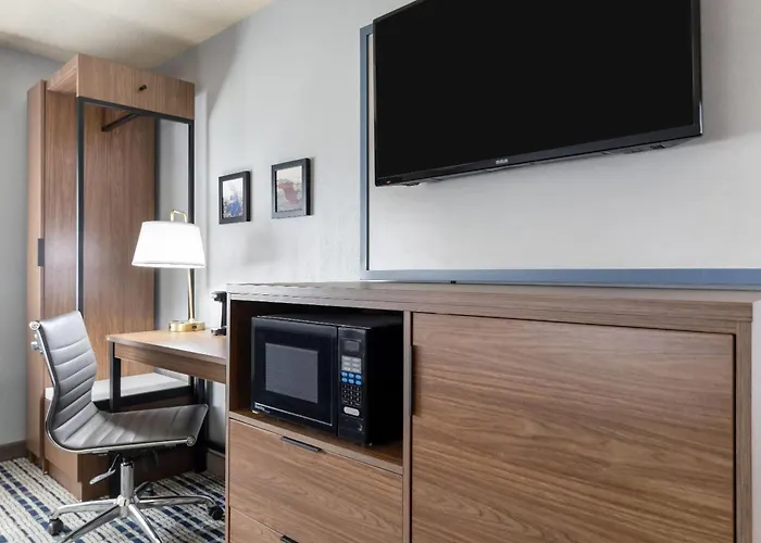 Americinn By Wyndham Chamberlain Conference Center