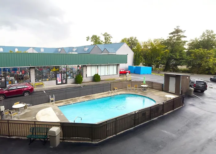 Tennessee Mountain Lodge Riverside By Oyo Pigeon Forge