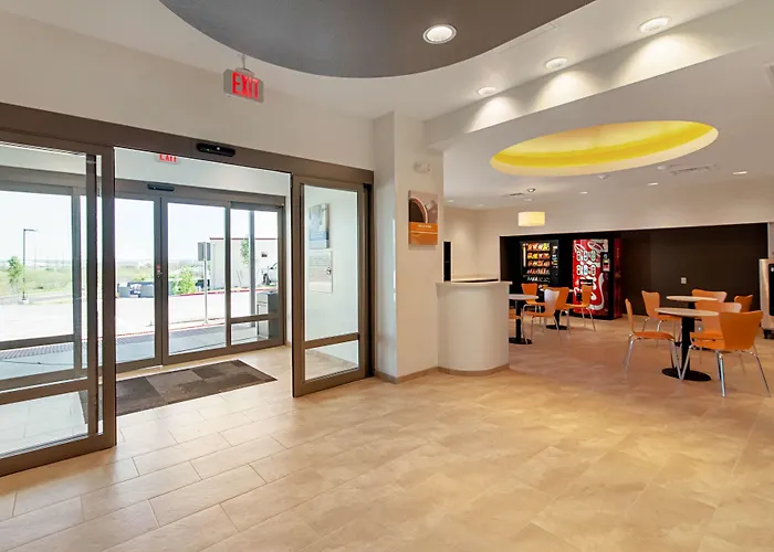 Studio 6 Austin Airport