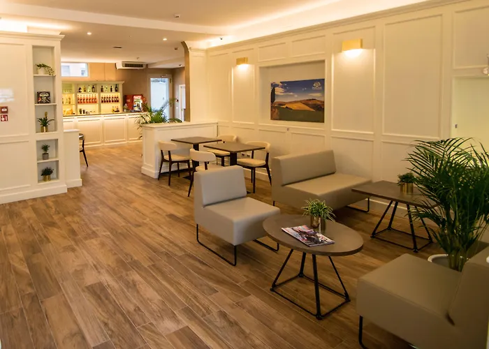 Hotel Perlage Florence -With Private Parking & Fast Wifi