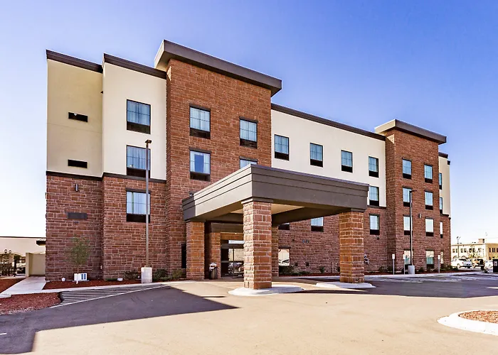 Cobblestone Hotel & Suites Superior