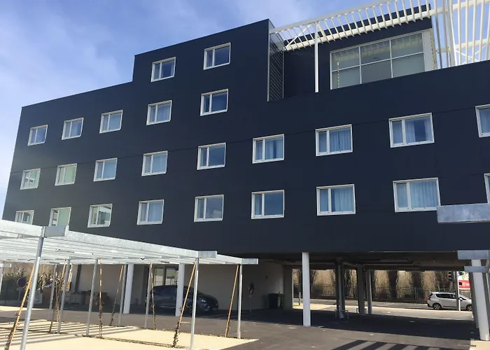 Hotel Les 3 Vallées Saran