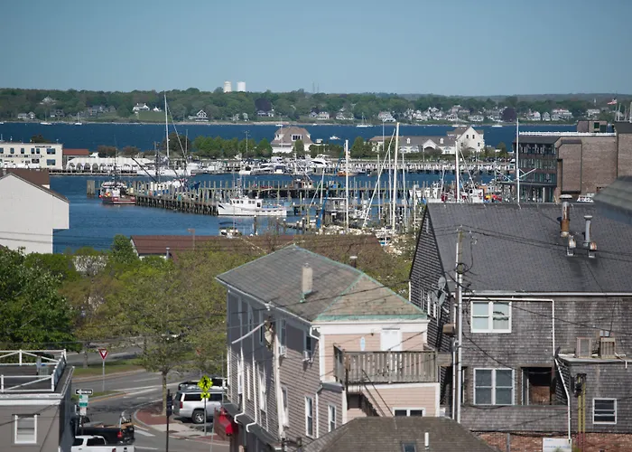 The Outlook Inn Newport