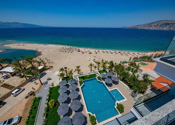 El Primero Hotel