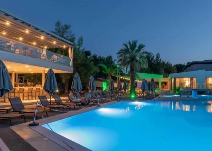 Poseidon Hotel Sea Resort Neos Marmaras
