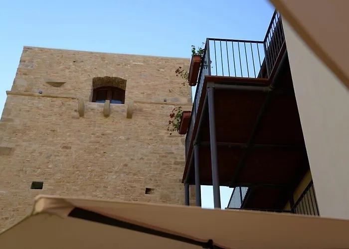 Torre della Loggia - Dimora Storica - Ortona