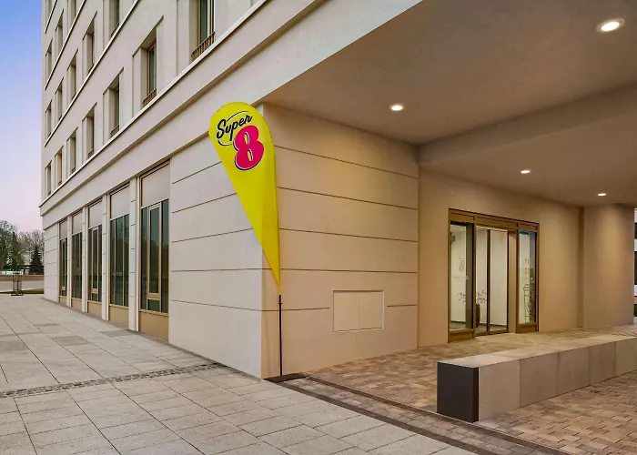 Hotel Super 8 By Wyndham Chemnitz
