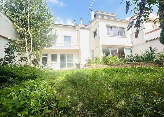 Reims Sherpa Guest House