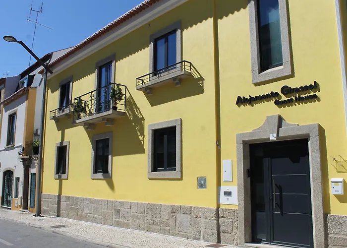 Alojamento Girassol - Guest House - Quarto Com Casa De Banho Privativa Castelo Branco 