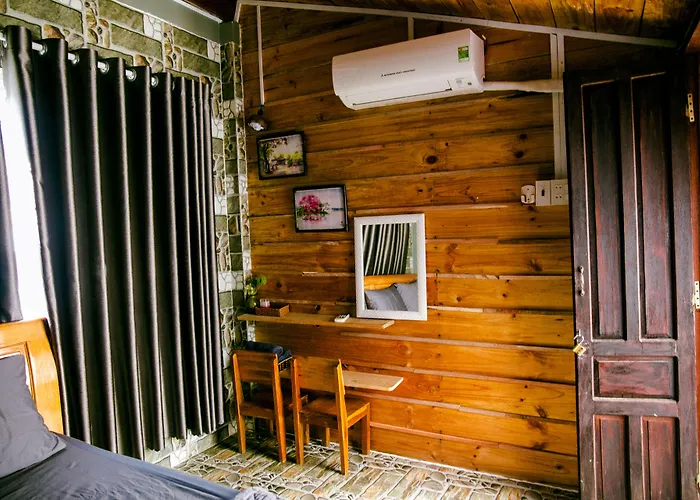 Homestay Nhà Muội