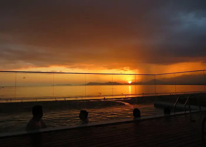 Pousada Conca di Mare - Restaurante próprio - Pé na areia Bertioga