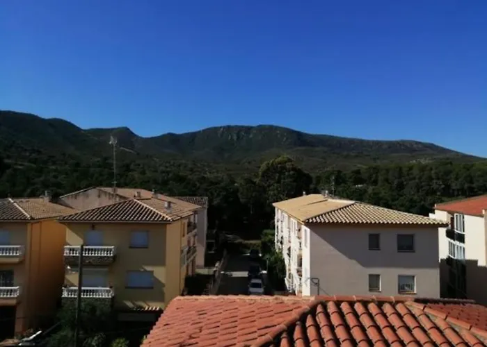 Can Pau Guesthouse Llançà