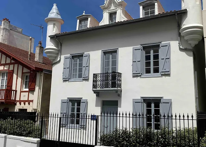 Hotel Les Tourelles Biarritz