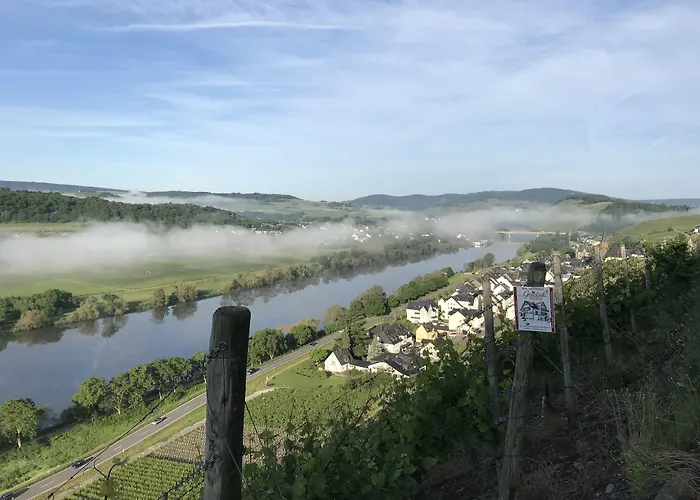 Wein- und Gästehaus Genetsch Lieser