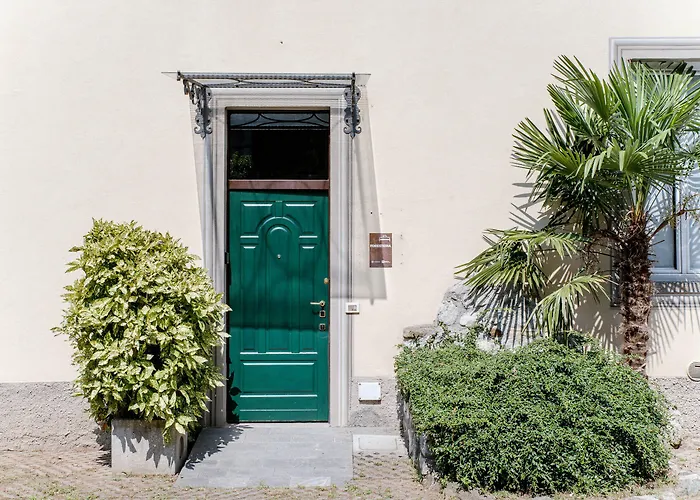 Downtown Rooms Como