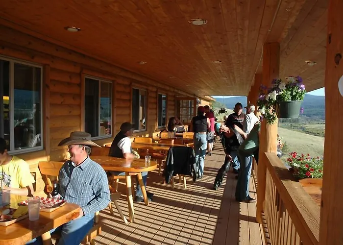 Lava Mountain Lodge