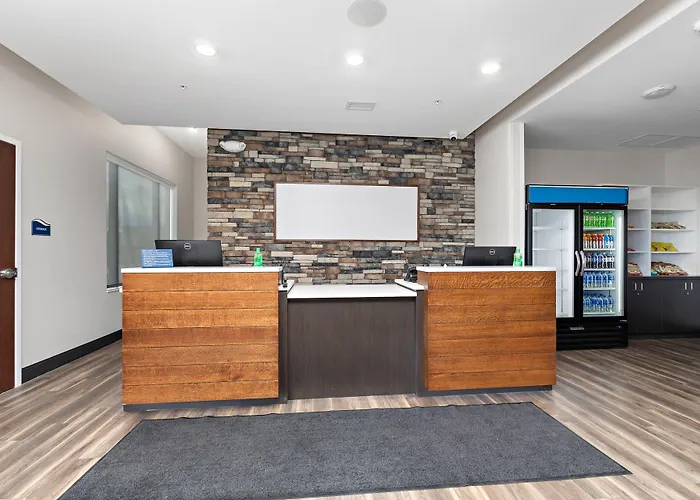 Holiday Inn Express Kansas City North - Parkville By Ihg
