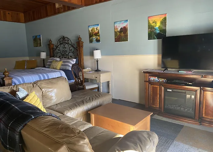 Live Oak B&B Glen Rose