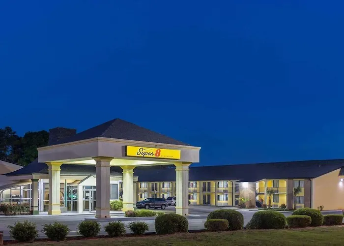 Super 8 By Wyndham Mcdonough Ga Hotel
