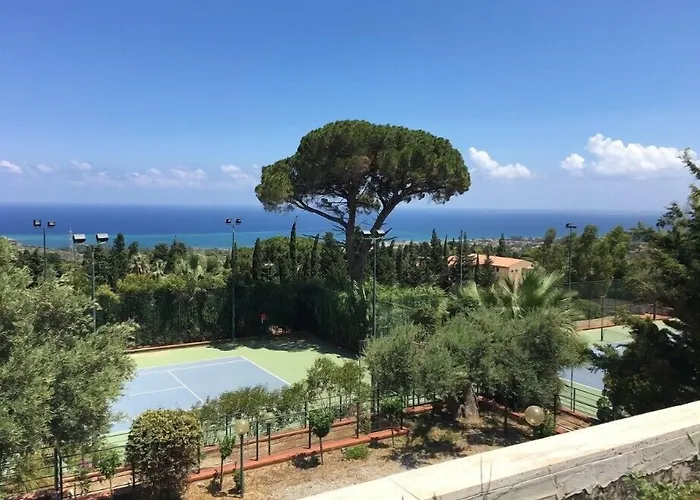 Torre Artale Hotel