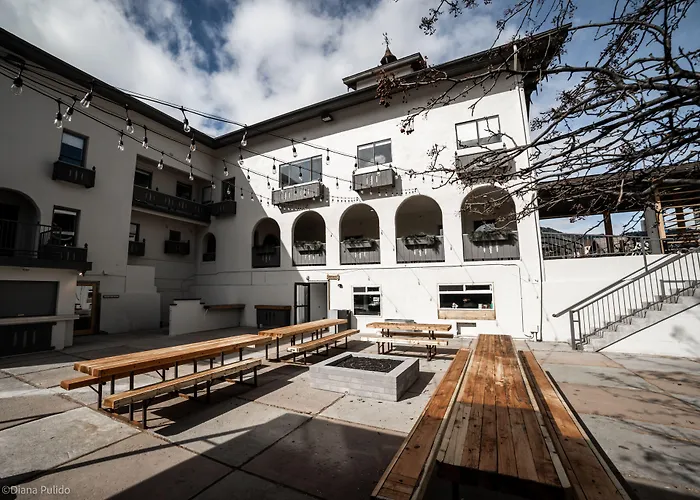 Loge Leavenworth Hotel