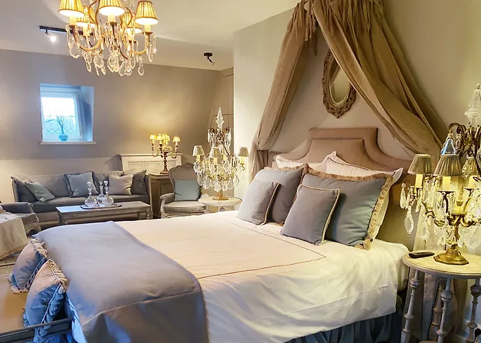 Hotels in Sint-Truiden