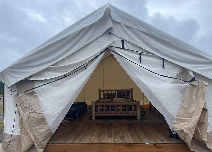 Howling Wolf Resort