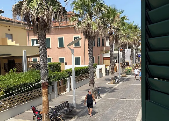 Bed & Parking Cecina Rooms Marina di Cecina