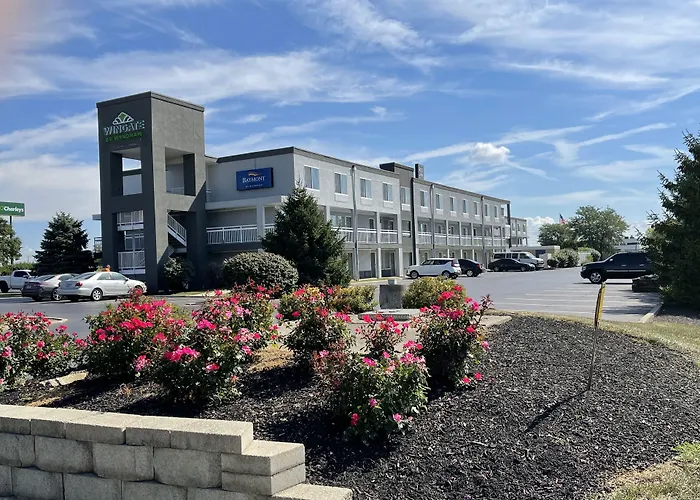Baymont By Wyndham Dayton North Hotel