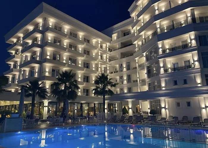 Klajdi Resort&SPA Golem 