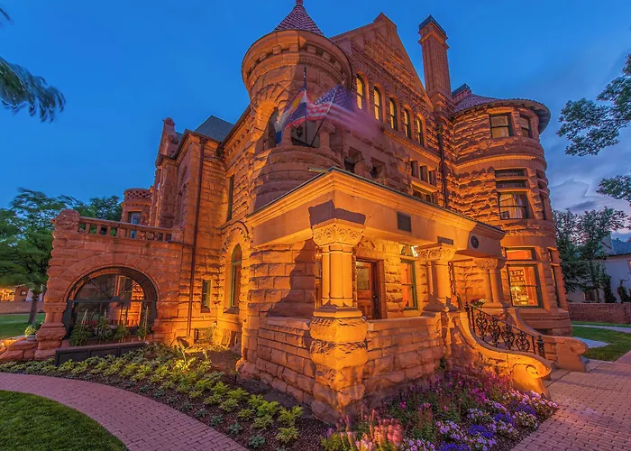 Orman Mansion - Pueblo'S Most Luxurious Stay!