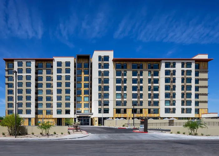Hyatt House North Scottsdale Hotel