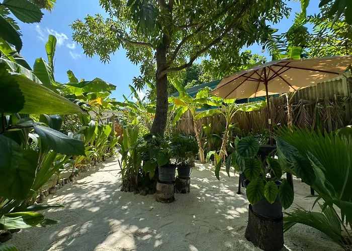Thilavaru Inn