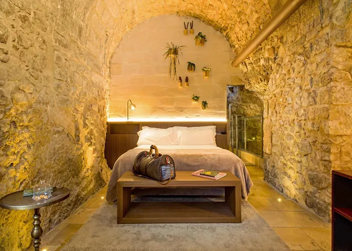 Locanda Don Serafino Historical Boutique Hotel