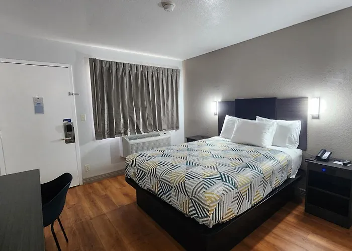 Motel 6-Conroe, Tx