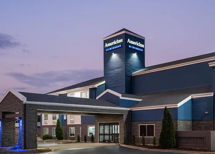 Urbana Hotels