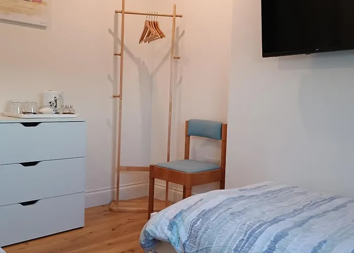 21Kr Bed And Breakfast, Close To Beach, Town Centre And Golf