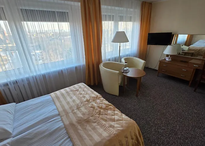 Hotel Gromada Pila