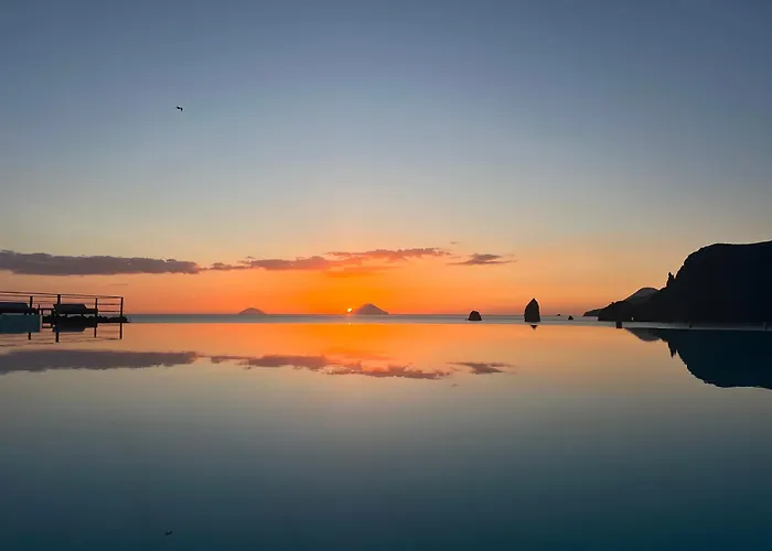 Therasia Resort Sea And Spa - The Leading Hotels Of The World Vulcano 