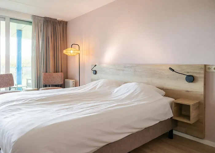 Strandhotel Buren aan Zee