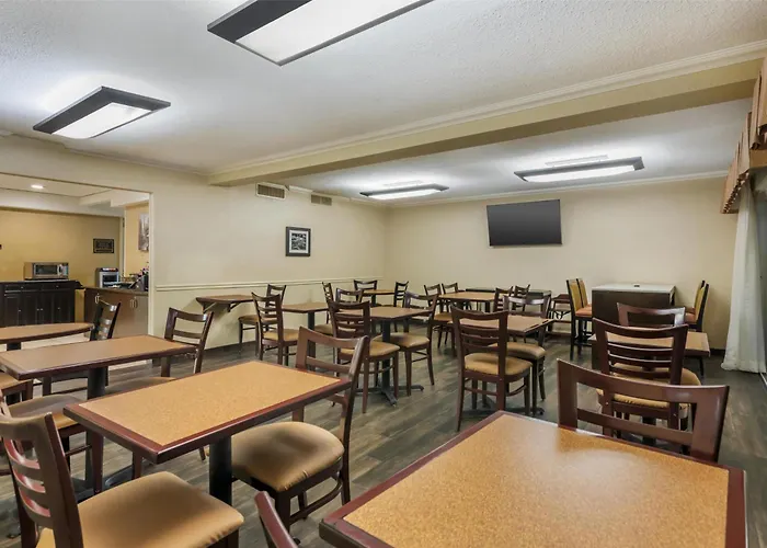 Best Western Plus Garden Court Inn Fremont
