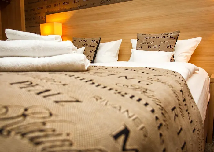 Hotels in Oestrich-Winkel