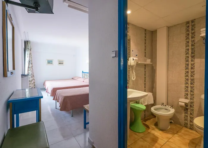 Hotel Checkin Garbí Calella