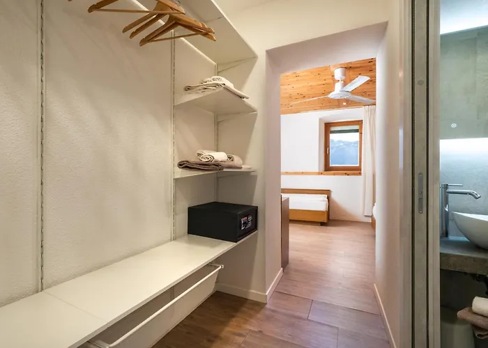 Hotel Deva Riva del Garda