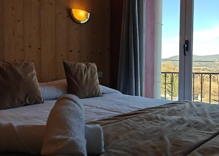 Le Catalan - Hôtel et appartements Mont-Louis