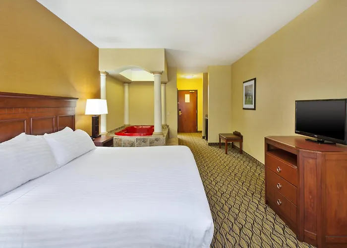 Holiday Inn Express Hotel & Suites - Belleville Area By Ihg